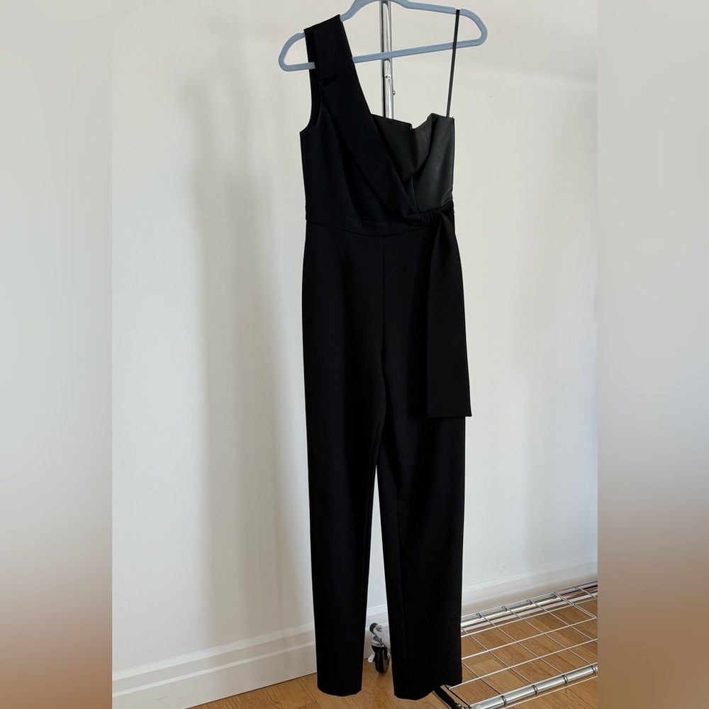 BCBGMAXAZRIA One-Shoulder Black Jumpsuit | XS